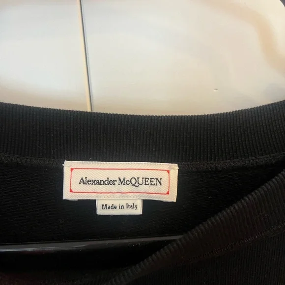 Alexander McQueen Black and White Logo Sweatshirt - Picture 3 of 6